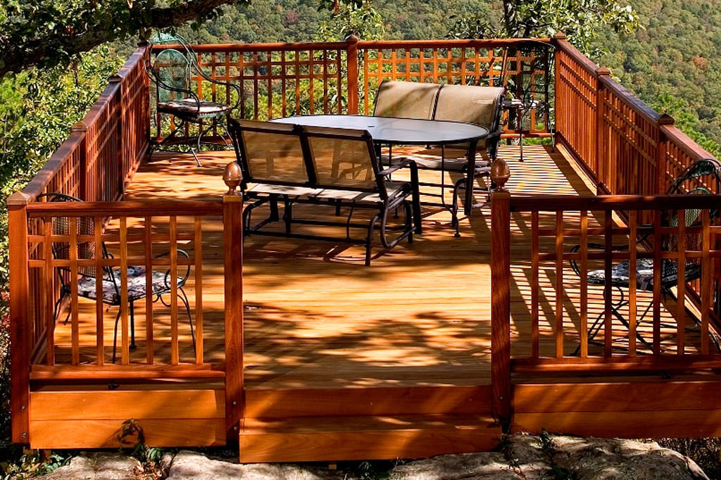 2-snider-east-teak-garapa-deck